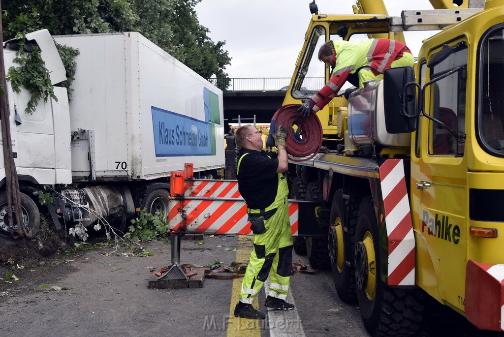 Schwerer VU A 3 Rich Oberhausen Hoehe AK Leverkusen P473.JPG - Miklos Laubert